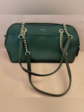 DKNY Black Leather Chain-Detail Shoulder Bag